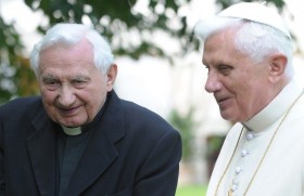  benedict_xvi_with_his_brother_fr_georg_ratzinger.jpeg