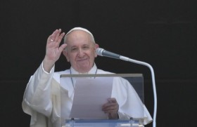  pope_francis_leads_the_angelus_on_sunday_vatican_media.jpeg