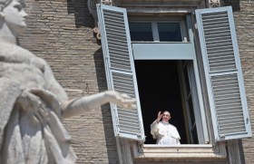 pope_to_resume_regina_coeli_from_st_peters_square_afp_or_licensors.jpeg
