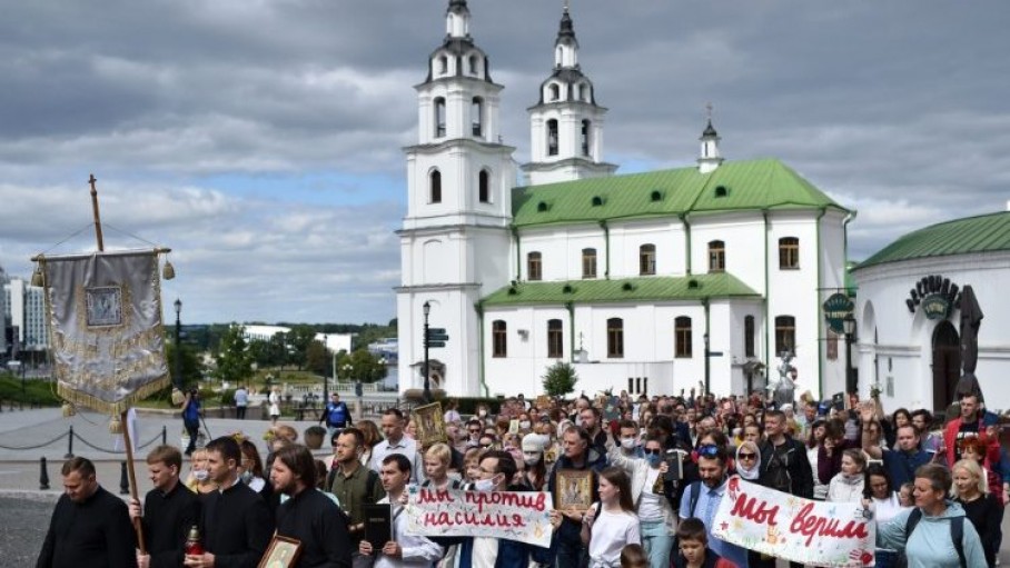  a_religious_procession_held_in_minsk_amid_political_unrest_in_belarus_afp_or_licensors.jpeg