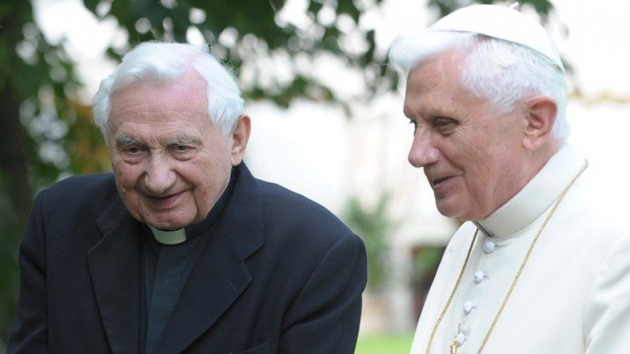  benedict_xvi_with_his_brother_fr_georg_ratzinger.jpeg
