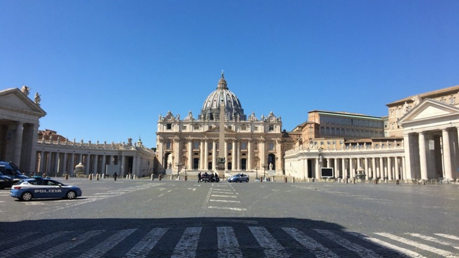 st_peters_square.jpg